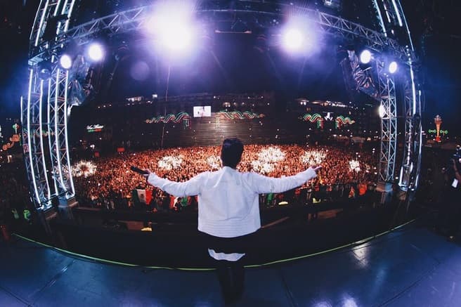 "Gracias México", escribió el cantante en su Instagram tras recibir el cariño del público.