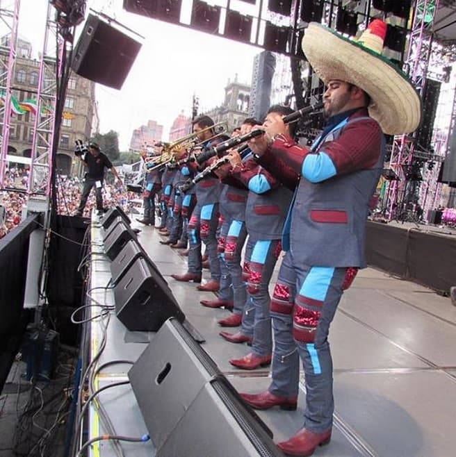 Así entretuvieron a los mexicanos que asistieron a ver el Grito de Independencia