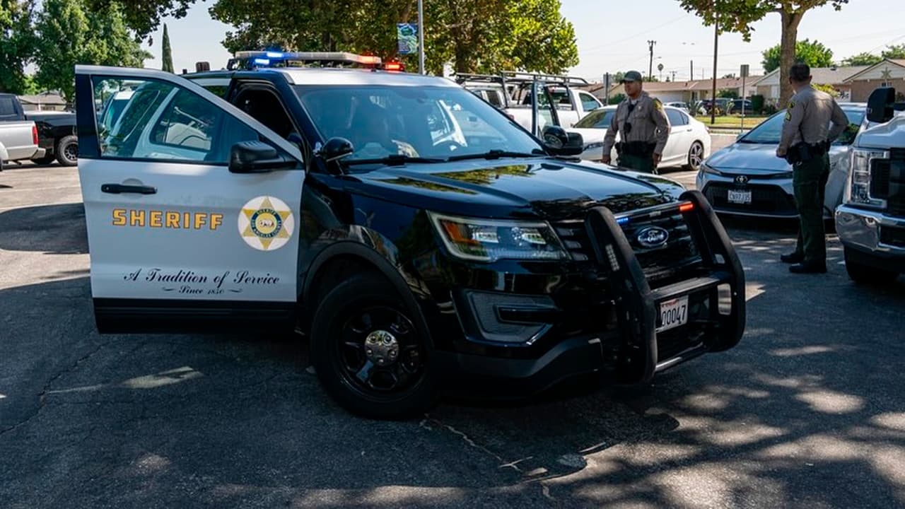 Niño de 13 años llama al 911 después que un intruso irrumpiera en su casa y dispara mortalmente a su padre