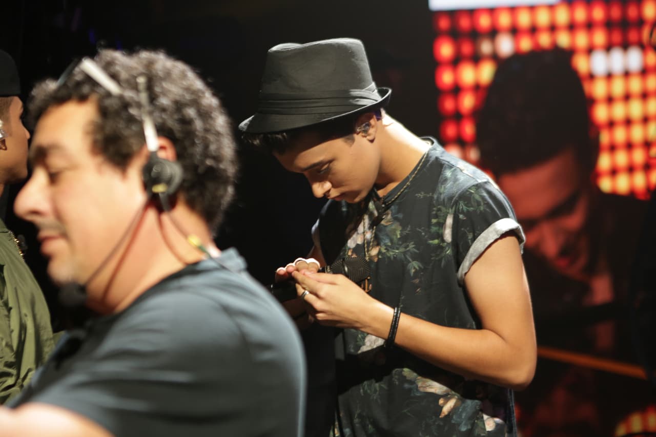 Una vez más te llevamos detrás de cámaras en La Banda. Esta vez desde el backstage del segundo en vivo.