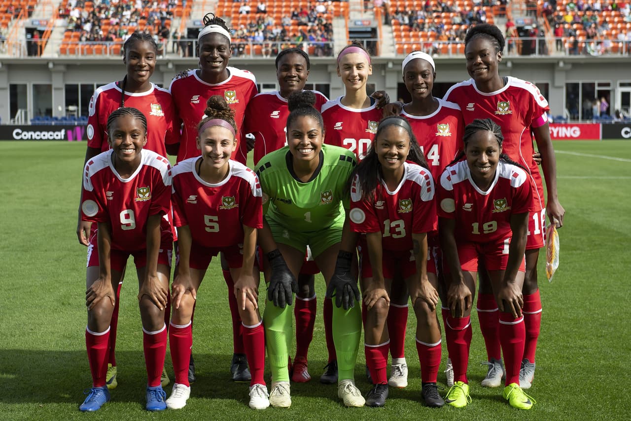 Con goles de Liliana Mercado, Stephany Mayor, Kiana Palacios, Jimena López y doblete de Renae Cuéllar, México gole y continúa con su paso perfecto rumbo a Tokio 2020.