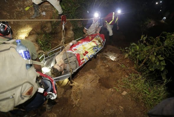 Inicialmente, las autoridades habían informado de un minero muerto a consecuencia del derrumbe.