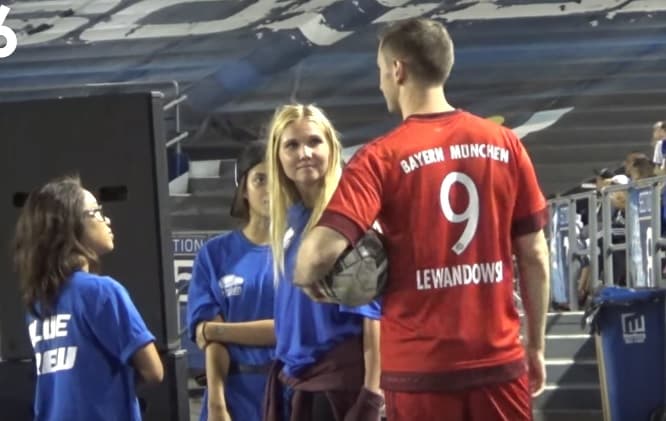 'Lewandowski' vuelve a conquistar a bellas mujeres