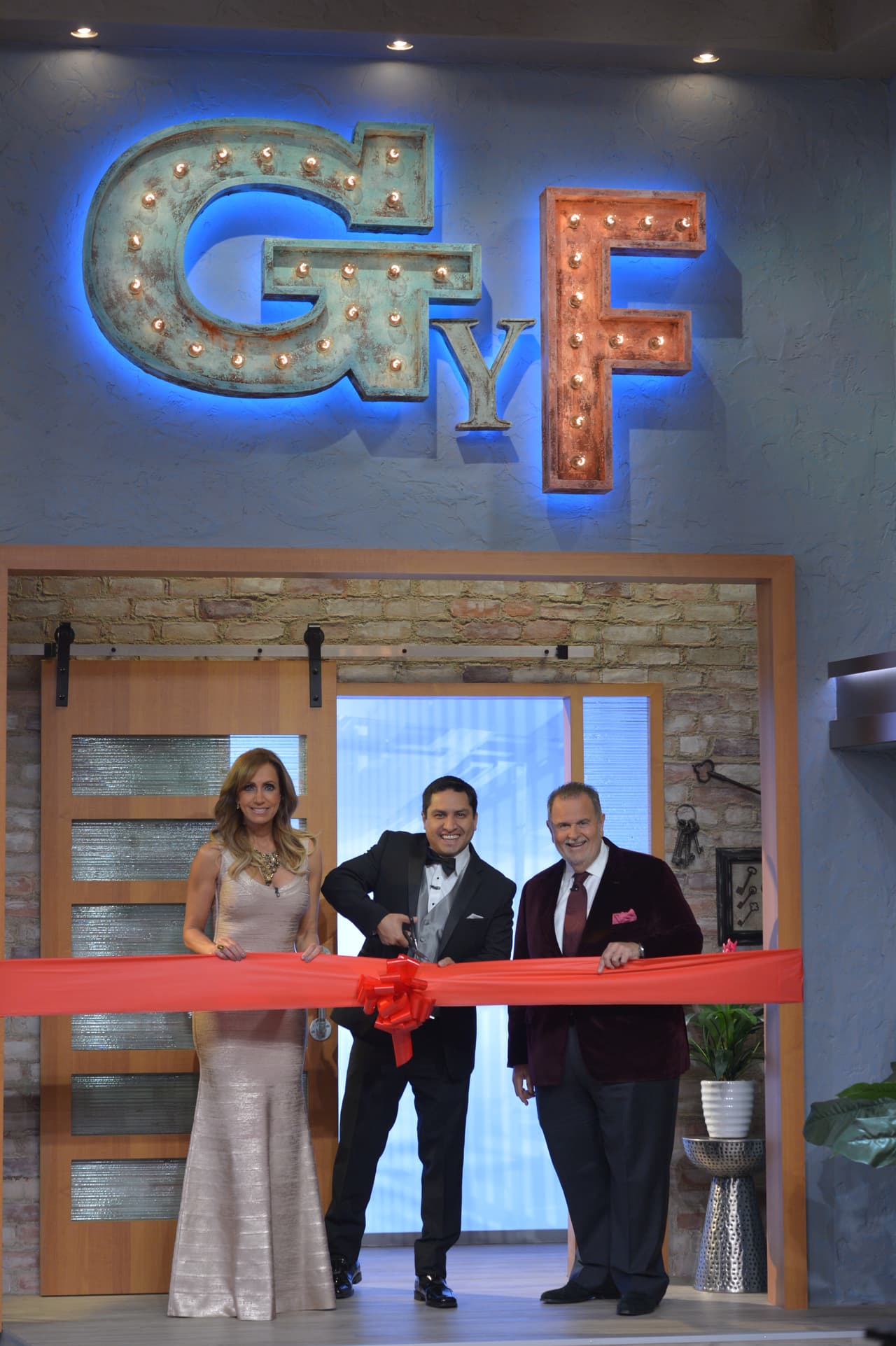 Lili y Raúl disfrutan de su nuevo set junto a todo el equipo del Gordo y La Flaca