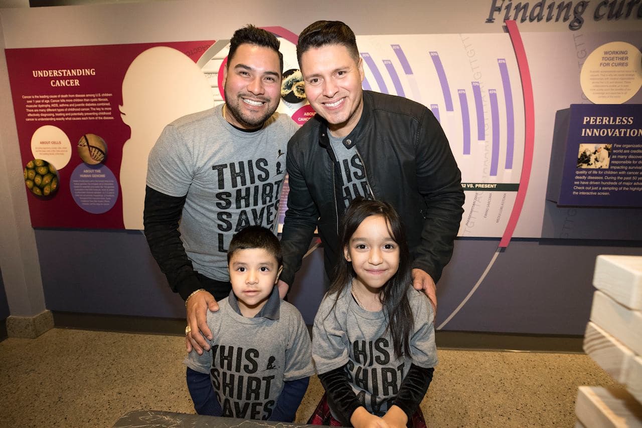 Ambos cantantes se dijeron entusiasmados de ser parte de este seminario donde conocieron más a fondo el esfuerzo que hace el hospital para que todo niño que padece cáncer sea atendido de manera gratuita.