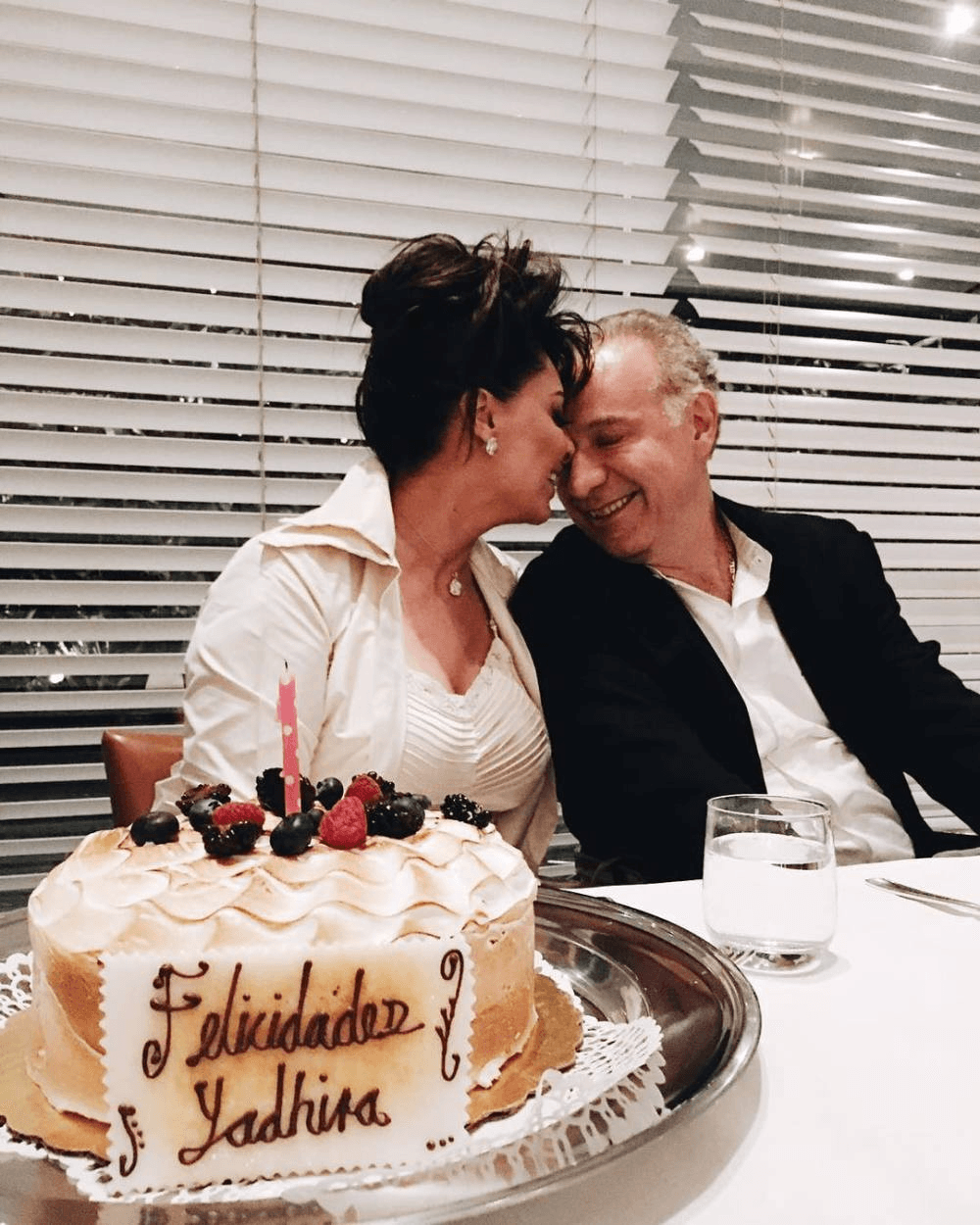 Antes de estar en boca de todos por los escándalos con su esposo, el abogado Juan Collado, y Leticia Calderón, Yadhira Carillo era una de las actrices más queridas y buscadas por los realizadores, quienes la invitaron a formar parte de exitosas novelas.