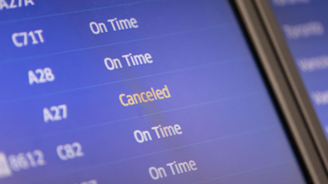 ¿Vas a volar en este feriado del Labor Day? Esto ofrecen las aerolíneas a viajeros que sufren retrasos o cancelaciones