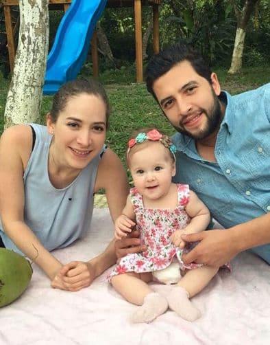 "[...] Ya empezamos a hacer la lista de posibles invitados, queremos algo íntimo, pero a lo mejor en el camino nos decidimos a hacer algo más grande, hasta ahorita tenemos contemplados 250 invitados", indicó Anguiano.