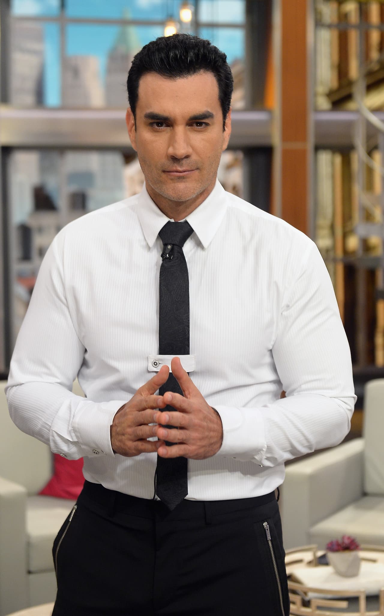Al igual que Julio, David Zepeda es un gran actor quien también tuvo un escándalo por aparecer desnudo en una foto filtrada a la prensa y que mantiene suspirando a las fanáticas que siguen su trabajo.