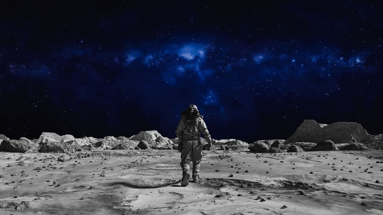 <b>‘Turismo espacial’ en tierra</b>
<br>
<br>Sin el costo de los viajes al borde del espacio de Blue Origin o SpaceX, algunas compañías están ofreciendo la experiencia de turismo espacial sin tener que viajar en cohete.
<br>
<br>En Orlando, Florida, una compañía ofrece un programa de orientación para astronautas que dura tres días y cuesta 29,500 dólares. Incluye misiones espaciales de realidad virtual y visitas privadas al Centro Espacial Kennedy de la NASA.
<br>
<br>En Miami, una empresa ofrece la experiencia de la gravedad cero en tierra a un costo de 7,500 dólares.