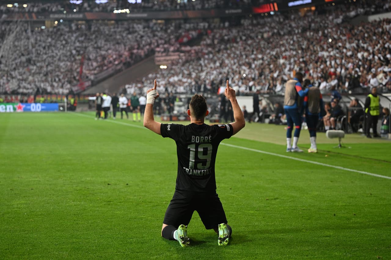 El rival del eintracht Frankfurt será Rangers de Escocia el próximo 18 de mayo.
<br>