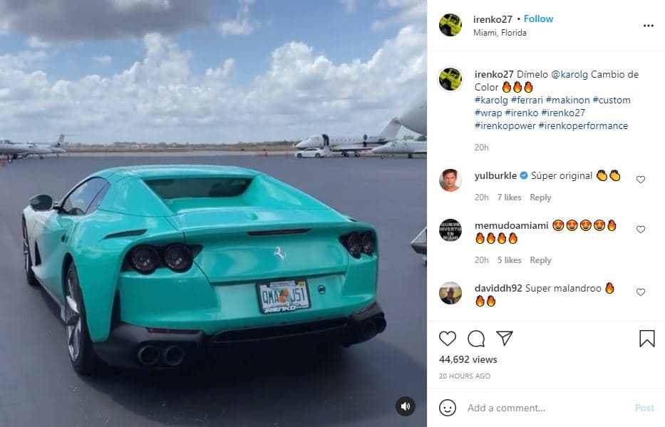 Esta modificación estética estuvo a cargo de 
<a href="https://www.instagram.com/irenko27/" target="_blank">Irenko</a>, un popular preparador de carros en Miami, Florida, que en los últimos años ha resaltado por trabajar en los vehículos de grandes celebridades latinas, tales como Anuel AA, Farruko, Sech y, por supuesto, Karol G, entre otros.