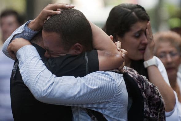 1 enero 2009.- Al menos cinco indígenas de la comunidad kankuama mueren y 67 resultan heridos por la explosión de una granada en una discoteca en Atánquez, en el departamento del Cesar (Colombia).