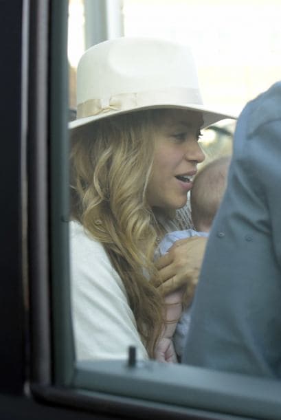 Todos quieren fotos de este famoso bebé.