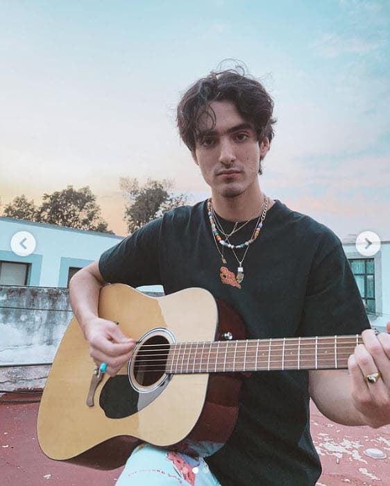 El propio Sebastián Poza ya ha hablado públicamente sobre su gusto por la música y el camino que quiere abrirse en ella.