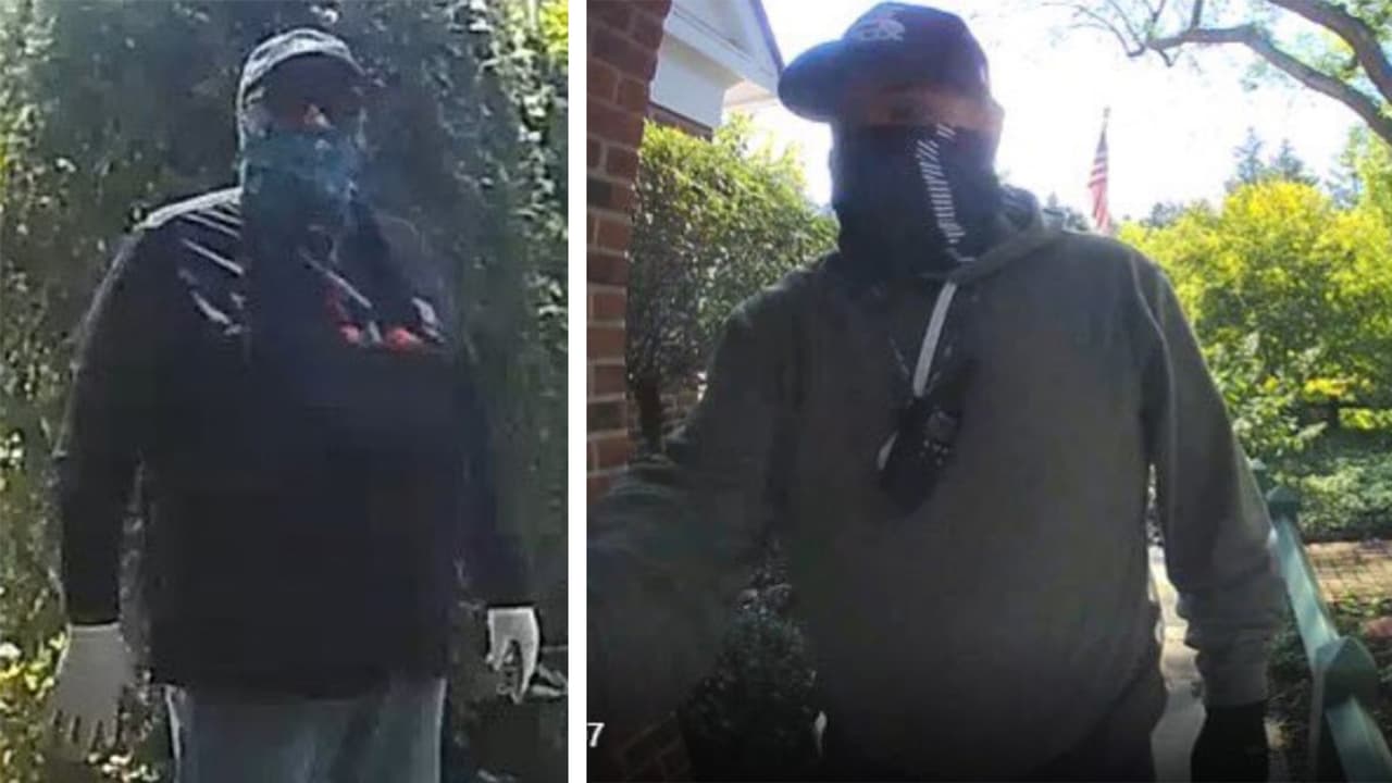 Los sospechosos engañaron a una mujer para que saliera de su casa y robaron sus pertenencias.