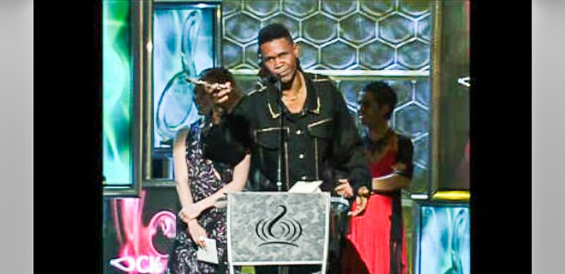 El premio a la Interpretación Urbana del Año, antes conocida como categoría era Rap, fue para El General. El panameño ya había ganado en ediciones pasadas el reconocimiento en esa categoría. Un año después, en 2004, anunció su retiro para dedicarse de tiempo completo a la religión.