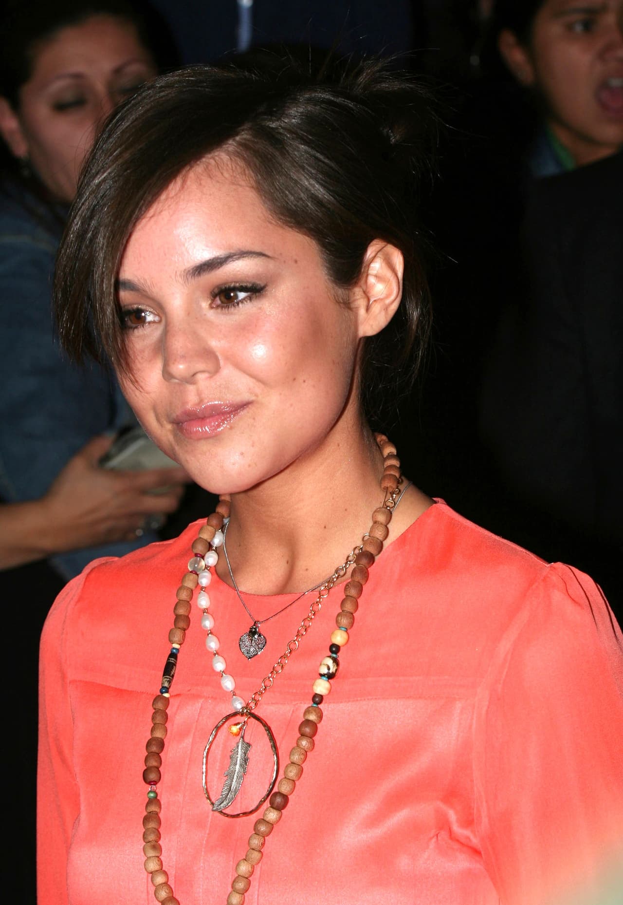 Camila vio la luz por primera vez hace treinta años en la Cuidad de México. Ella es actriz, cantante y modelo.