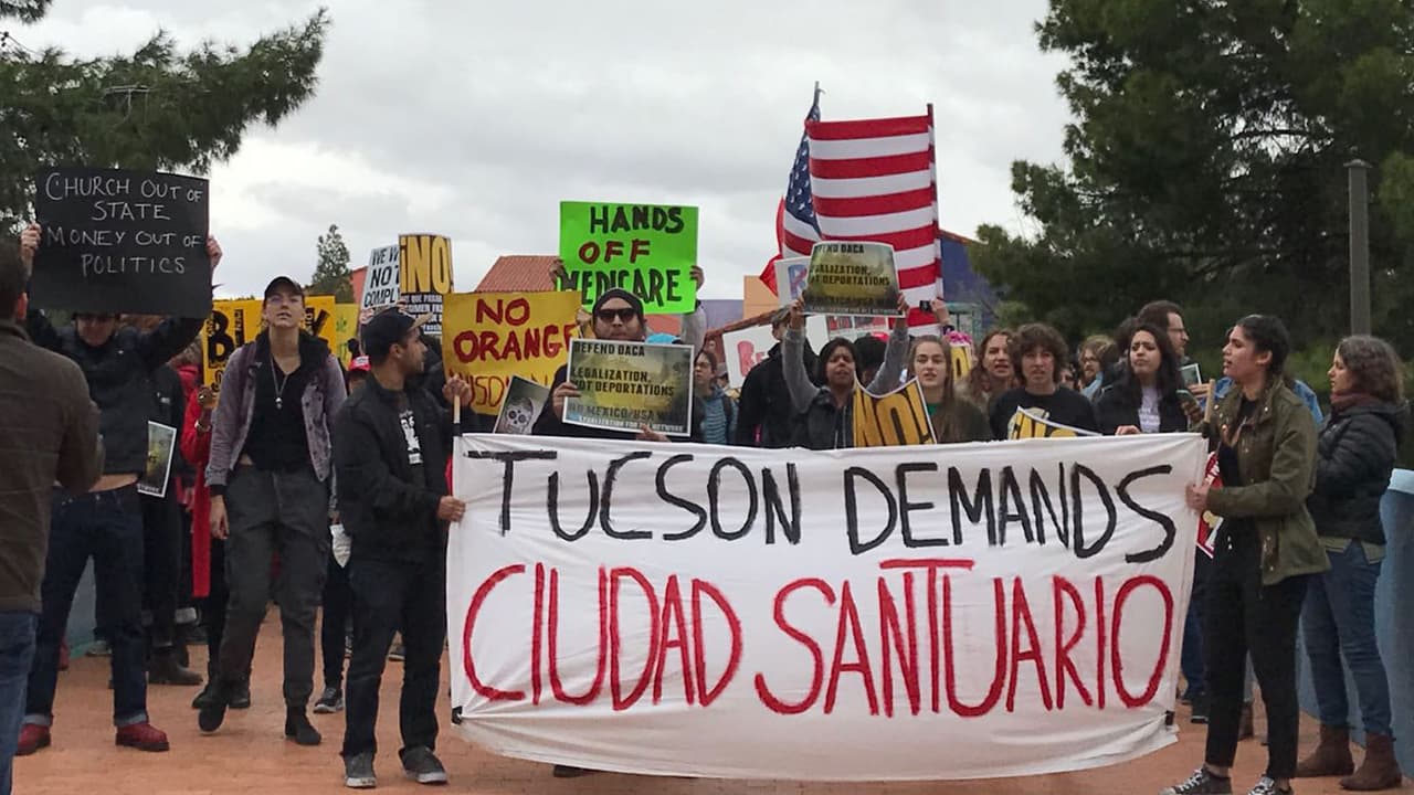 Piden al alcalde declarar a Tucson una ciudad santuario para inmigrantes