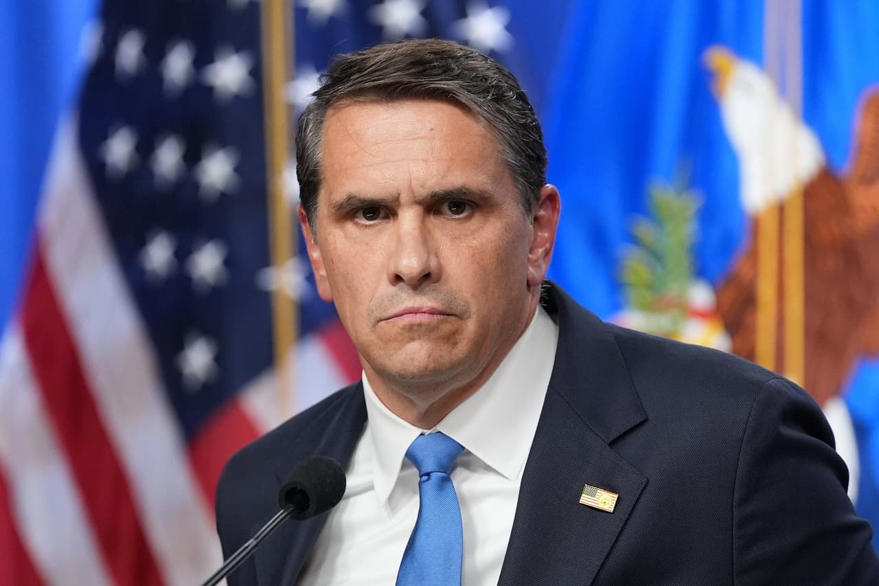 Gobierno de Trump va tras jueces de inmigración que retrasen procesos de deportación