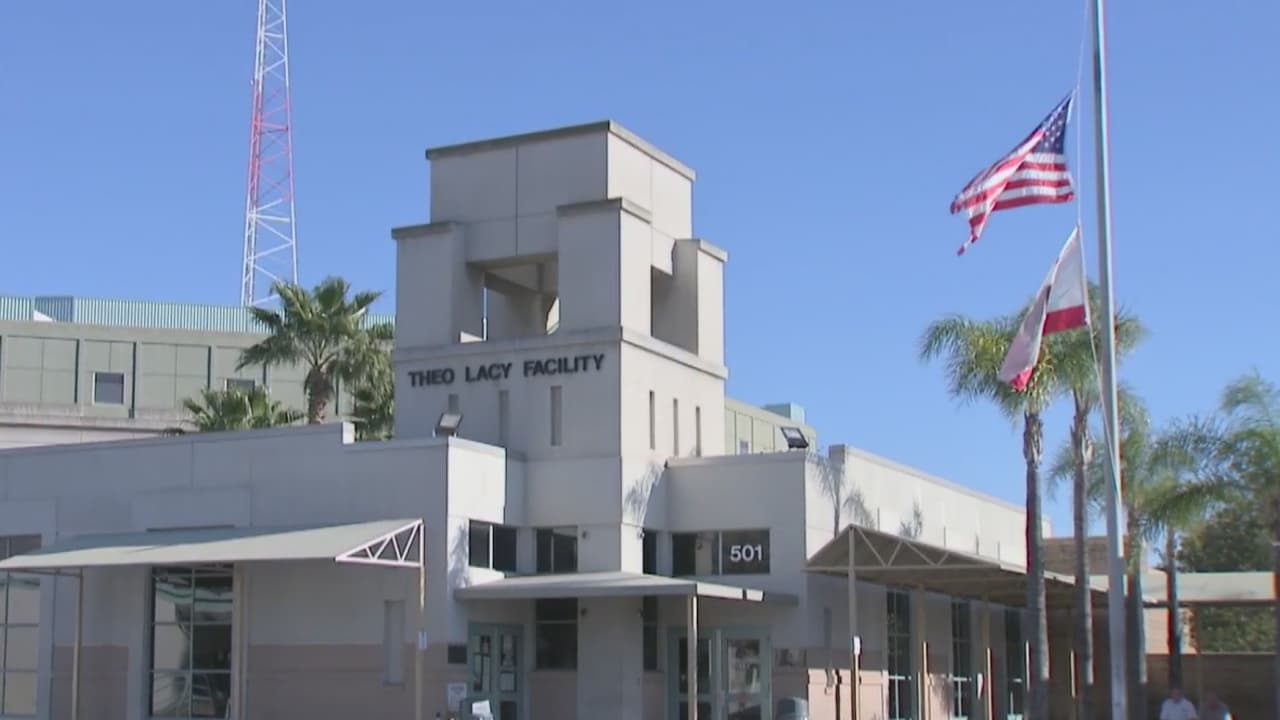 Castigos severos, carne podrida y baños sucios, lo que detectó una inspección en una cárcel de ICE 