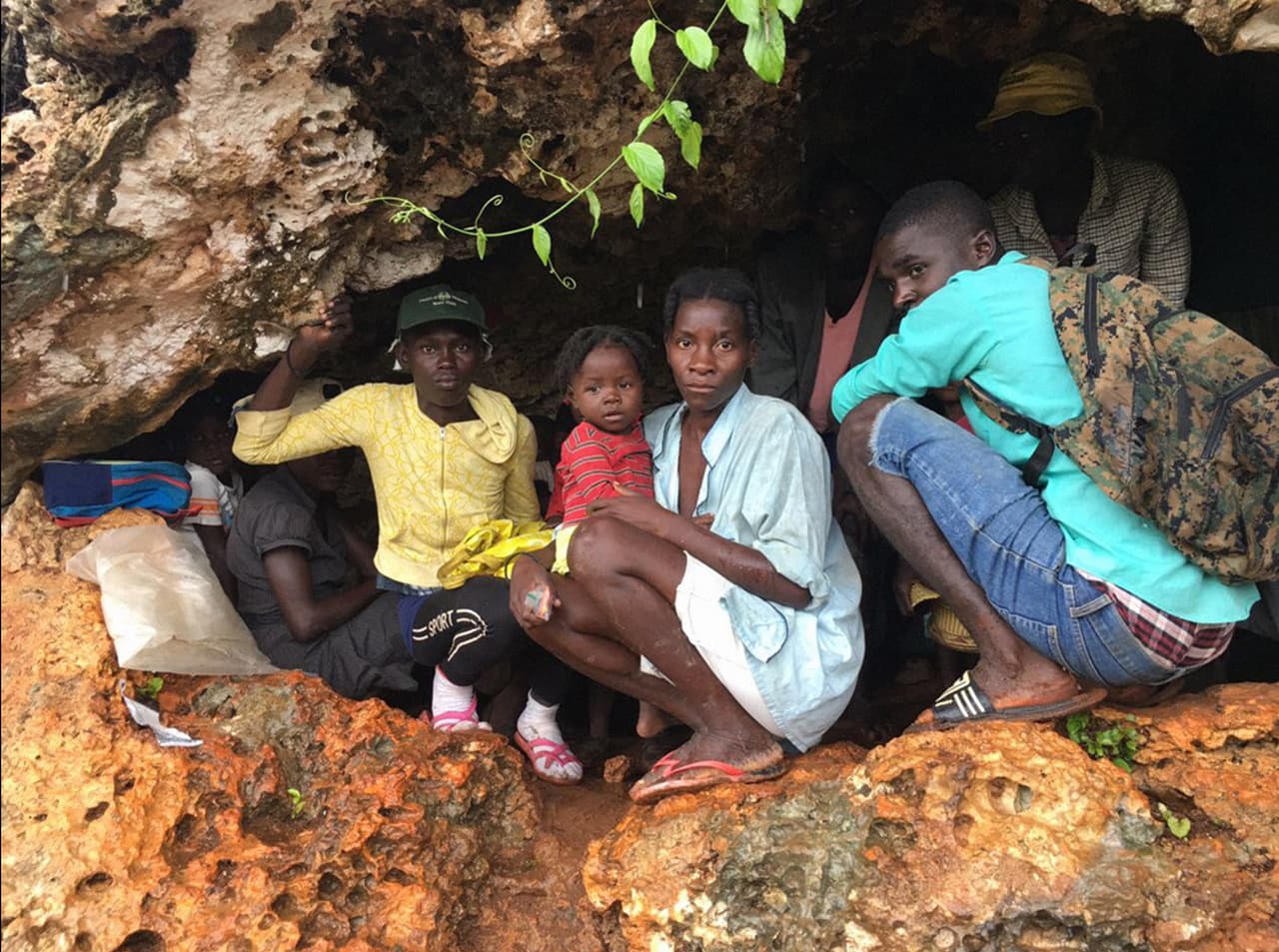 La organización Food for the Poor está lanzando una campaña para ayudar a estas familias, victimas del huracán Matthew.