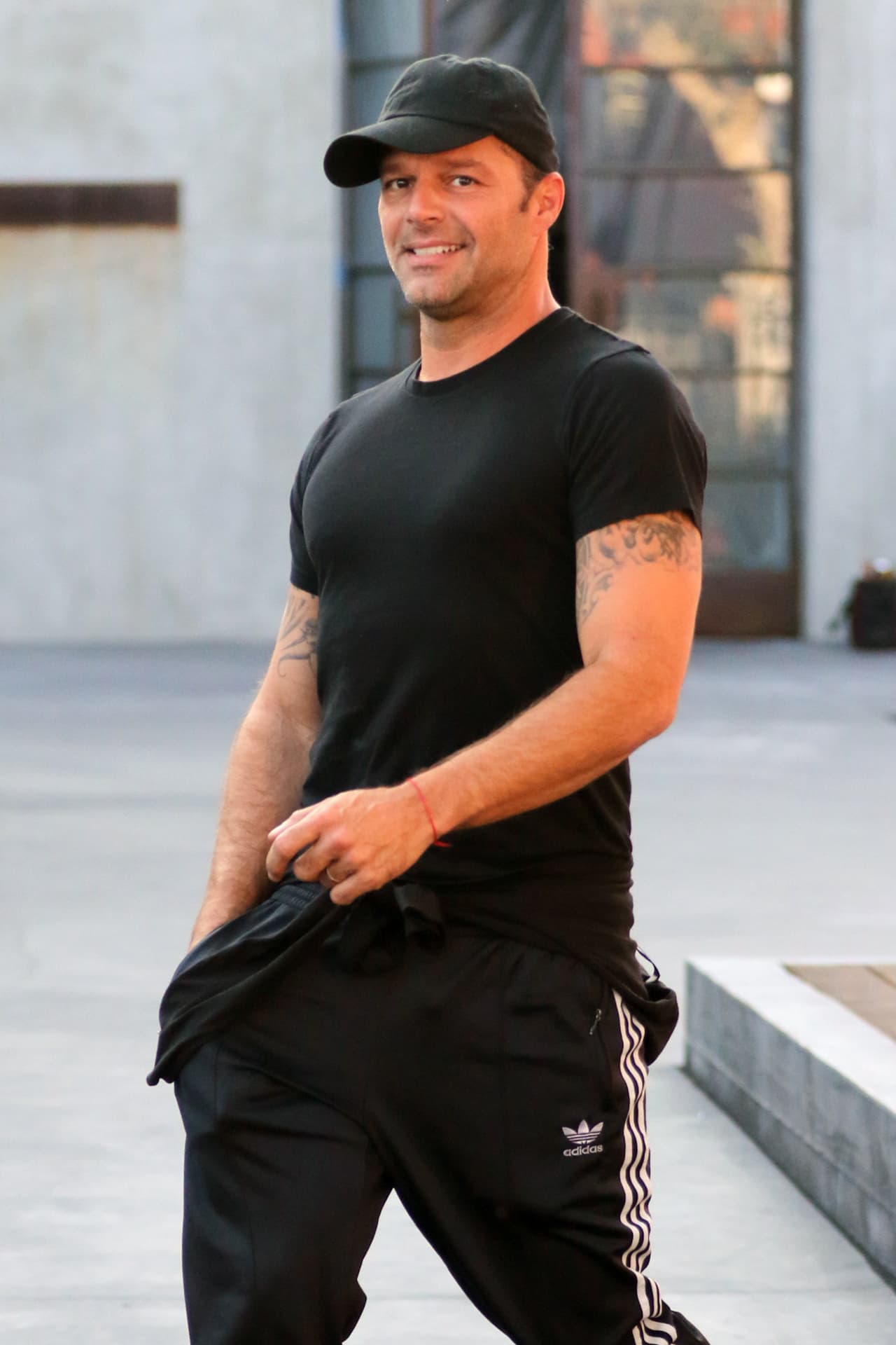 Ricky está disfrutando al máximo de su relación.