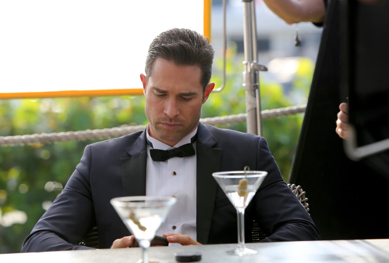 El actor argentino 
<b>Sebastián Rulli</b> había advertido que 
<b><a href="https://www.univision.com/shows/el-dragon">El Dragón</a></b> era una serie diferente. Y así lo comprobó el público que ha seguido 
<b>sus primeras dos temporadas</b>, a través de Univision. Su impacto ha sido tal, que aún no termina la segunda temporada y ya 
<b><a href="https://www.change.org/p/netflix-wstudios-lemon-studios-televisa-renovaci%C3%B3n-de-temporada-el-drag%C3%B3n?utm_content=cl_sharecopy_19684615_es-419%3Av2&recruited_by_id=d3852db0-2422-11ea-aa9a-fb55ad90d015&utm_source=share_petition&utm_medium=copylink&utm_campaign=psf_combo_share_initial&utm_term=share_petition" target="_blank">surgió una petición</a></b> entre los fans de la historia para que comience a filmarse 
<b>una tercera parte</b>.