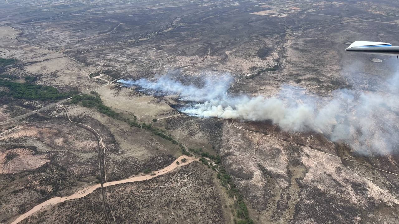 Incendio consume más de 100 acres en Sierra Vista; pone en alerta comunidades cercanas