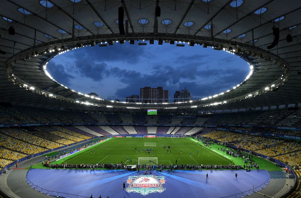 El Estadio Olímpico de Kiev, sede de la Final de la UEFA Champions League en su edición de 2018, posee una capacidad de 70,050 espectadores y en 2011 sufrió su más reciente remodelación.
