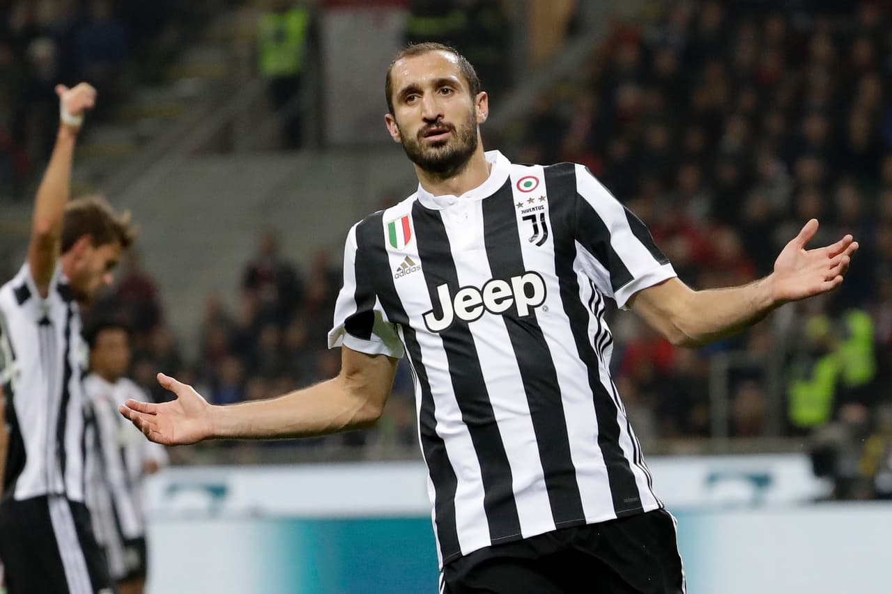 <b>Defensa: </b>Giorgio Chiellini (Juventus F.C. / Italia)