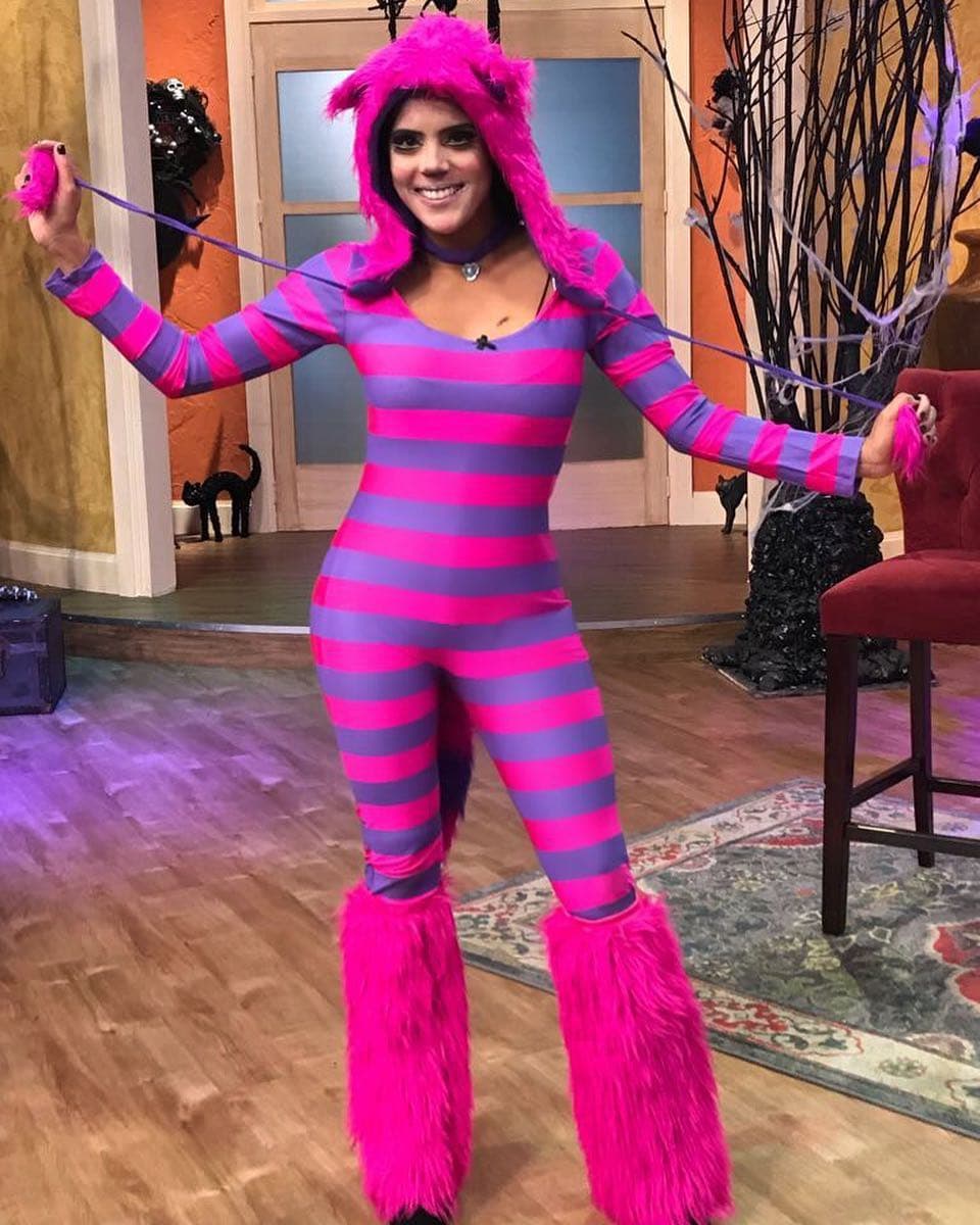 En el año 2017, revivió el mundo de 'Alicia en el país de la maravilla' con el disfraz del emblemático gato sonriente del cuento de fantasía.