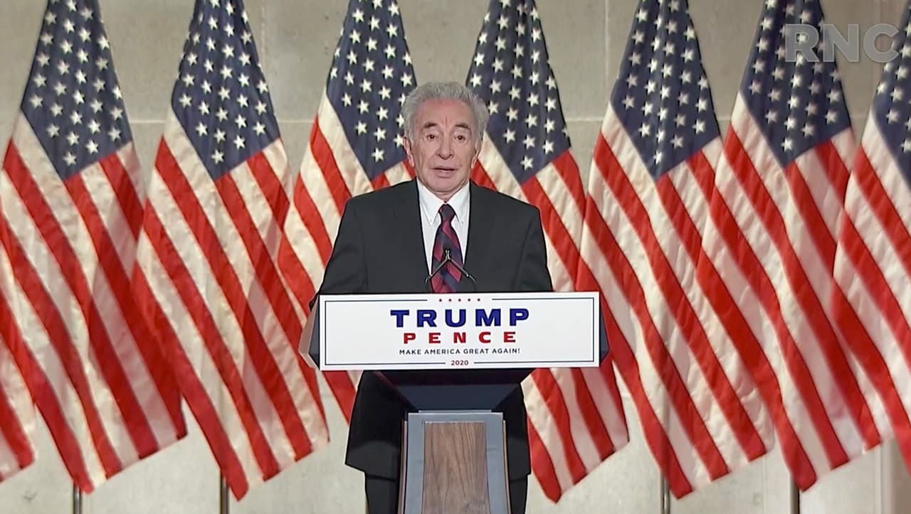 Sam Vigil, un residente de Albuquerque, Nuevo México, agradeció al presidente por haber lanzado un operativo policial llamado Legend, al cual atribuyó que fuese posible esclarecer el homicidio de su esposa Jackie, una inmigrante colombiana.