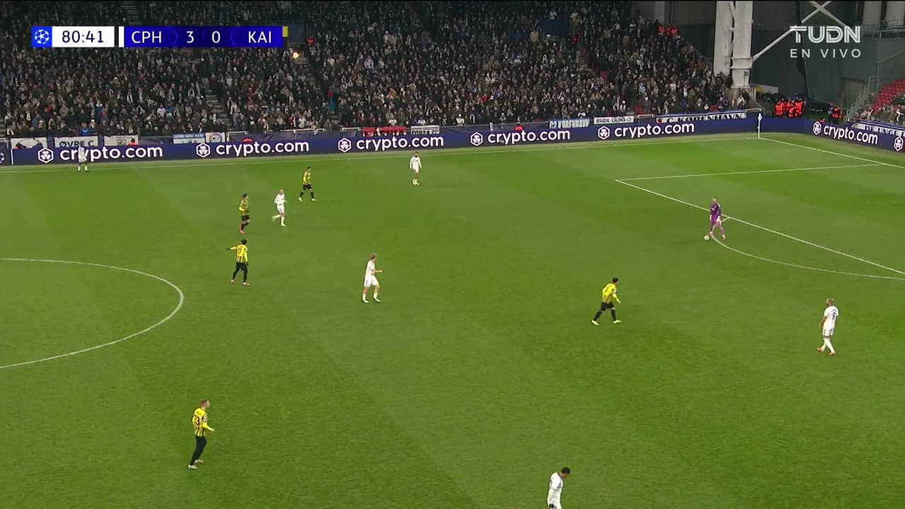 ¡GOL!  anota para Kairat. Dastan Satpaev