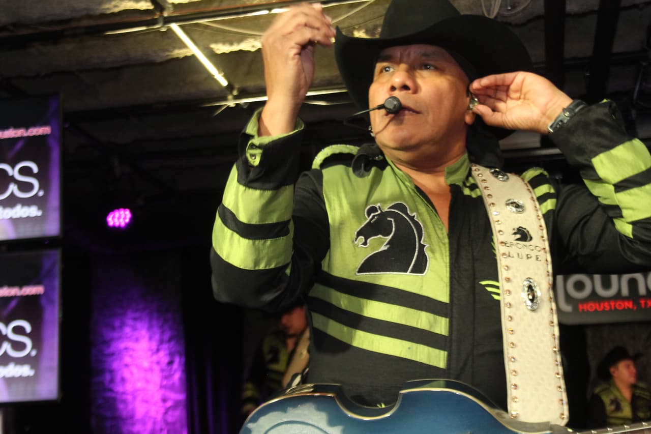 Bronco regresa con el disco 'Primera Fila' 