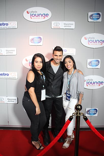 Houston disfrutó un concierto muy íntimo de Christian Daniel