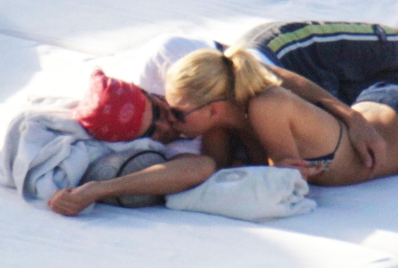 Enrique y Anna mantienen una relación amorosa que actualmente lleva 16 años.