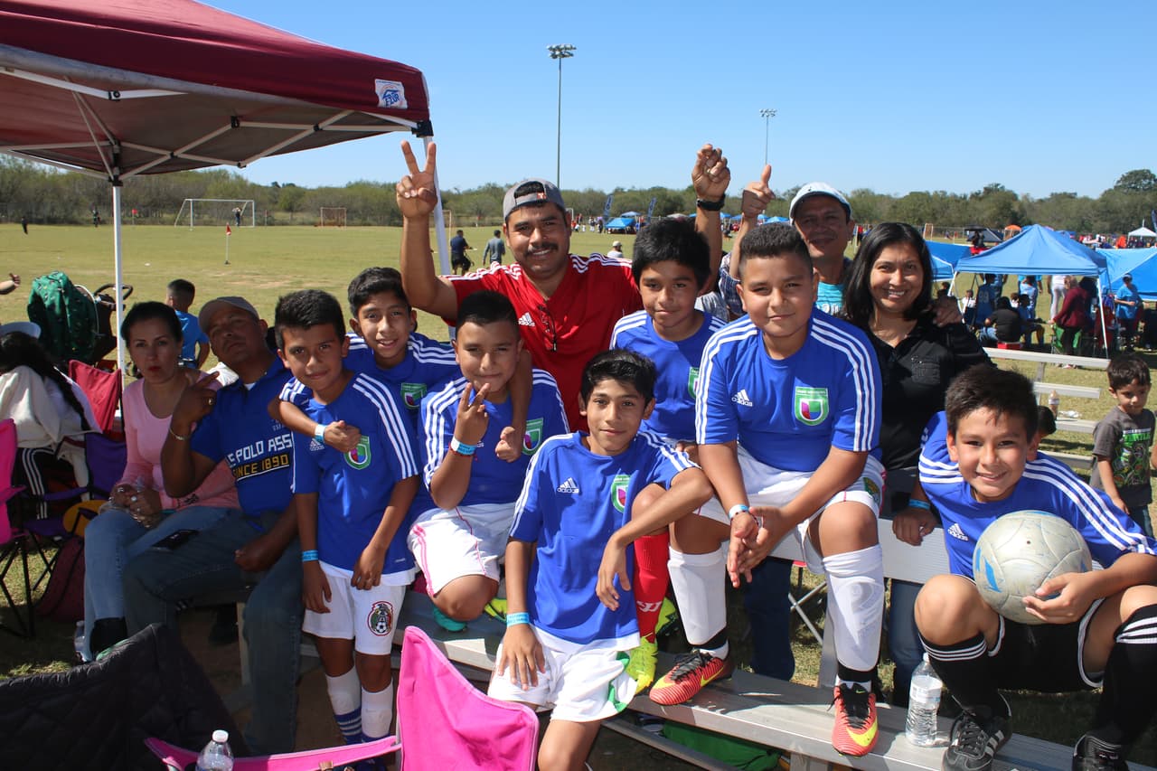 Decenas de personas disfrutaron este 22 de octubre de la más reciente edición de Copa Univision en la ciudad texana en donde practicaron su deporta favorito y convivieron con su comunidad.