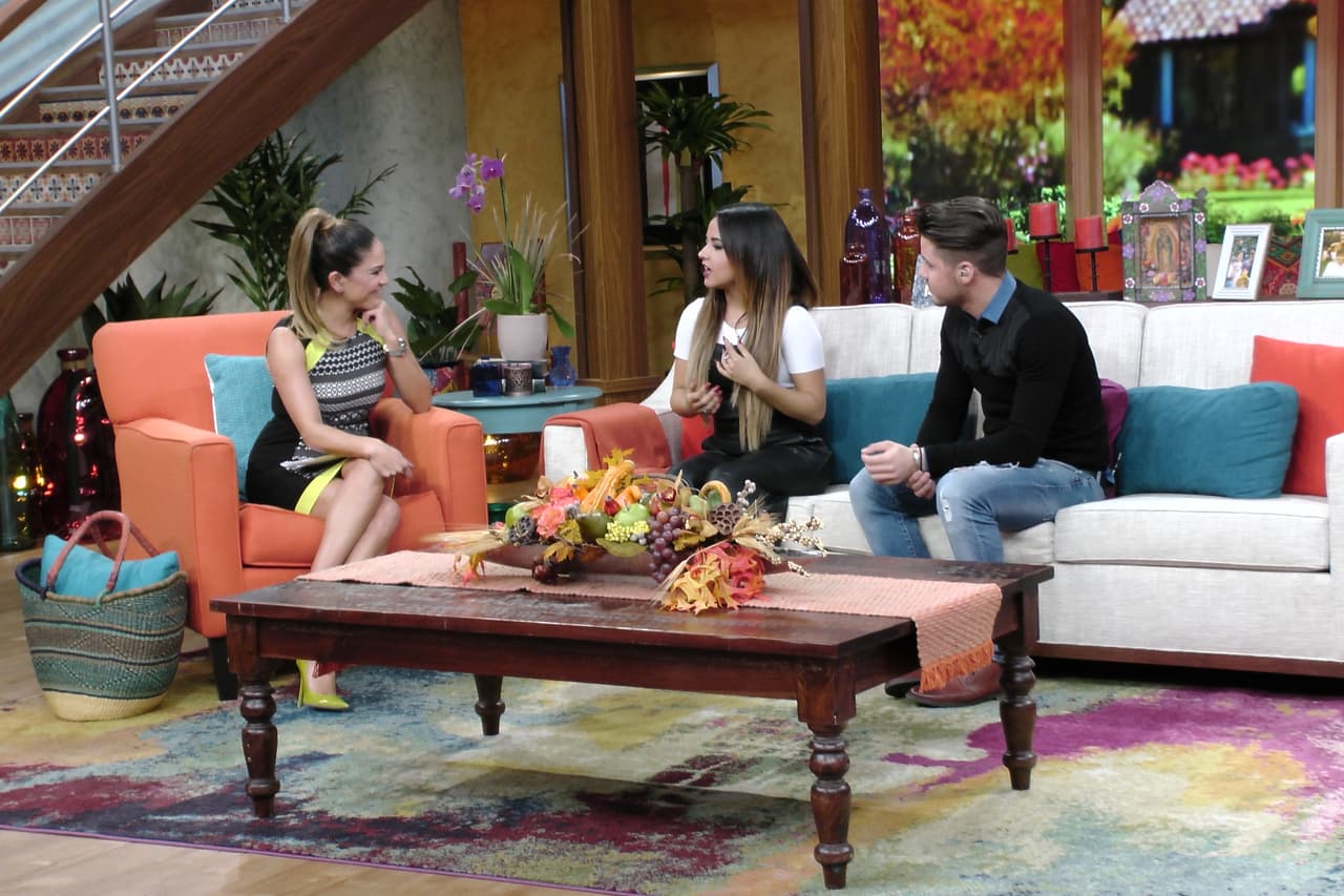 Y ya que Becky había contado estar solterísima, rápidamente le encontramos un prospecto.