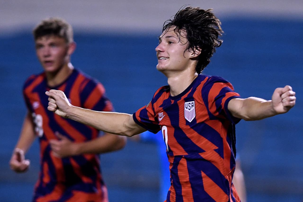 Paxten Aaronson marcó en dos ocasiones y se llevó la Bota de Oro del torneo.