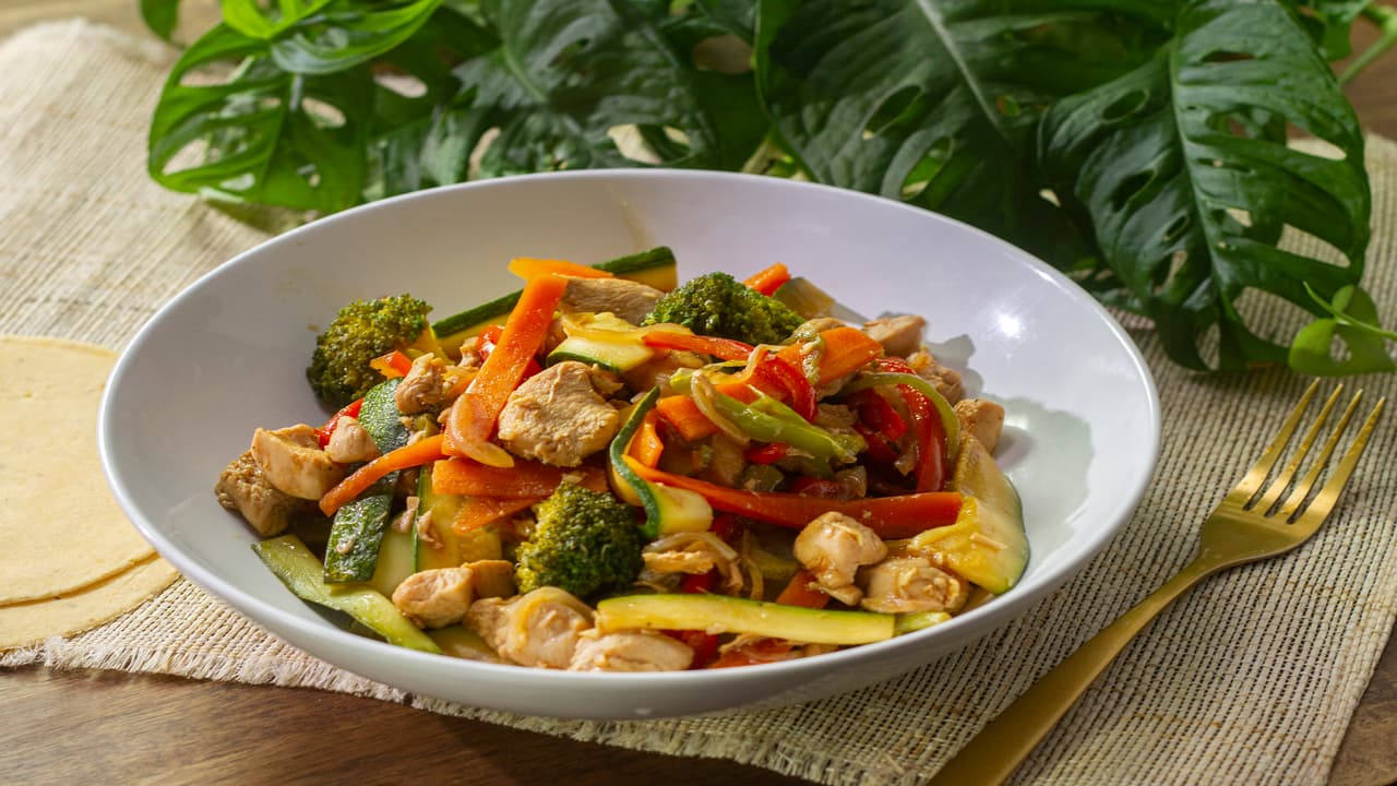 Salteado de pollo con verduras