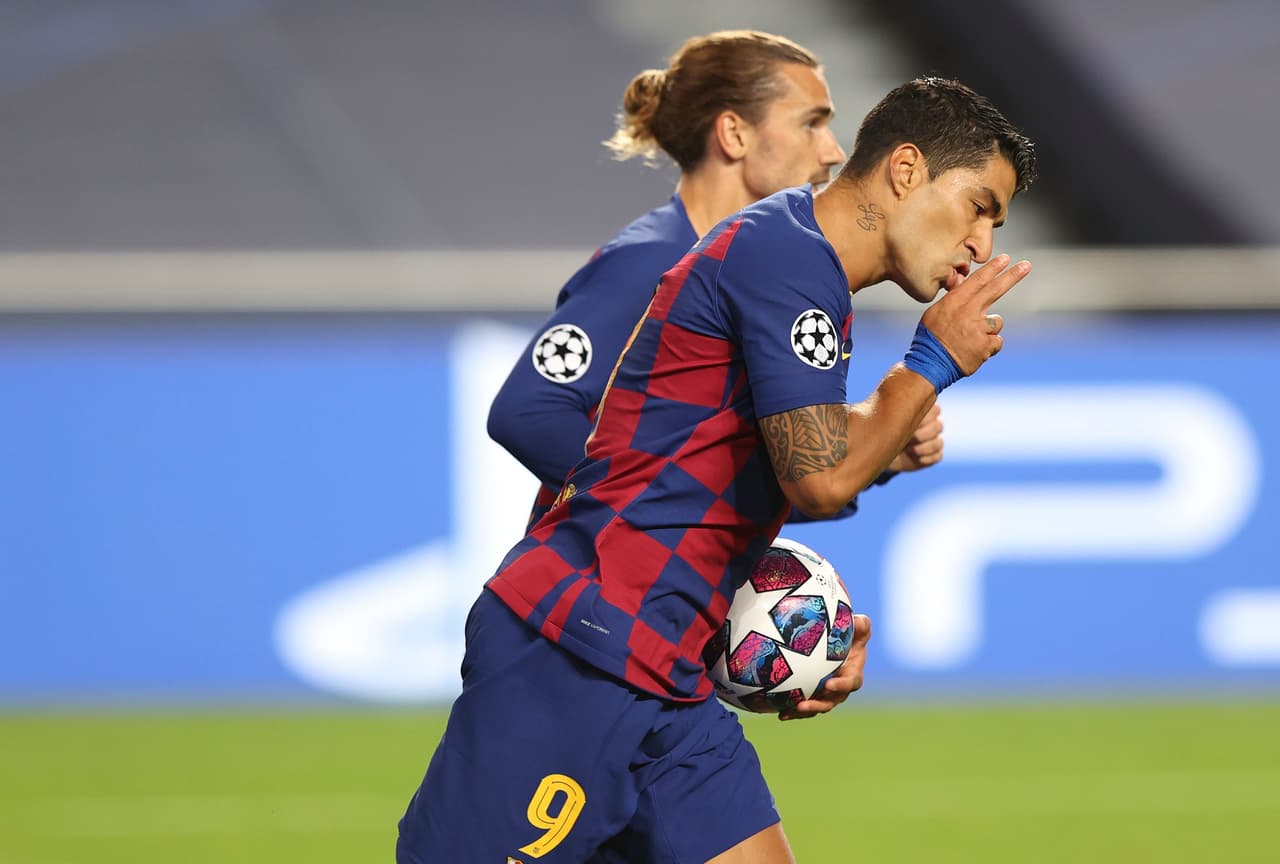 La primer belleza del uruguayo ya que en 2015 el Barcelona jugaba contra el Levante en el Camp Nou y Luis Suárez anotó una belleza de gol al tirarse una espectacular chilena.