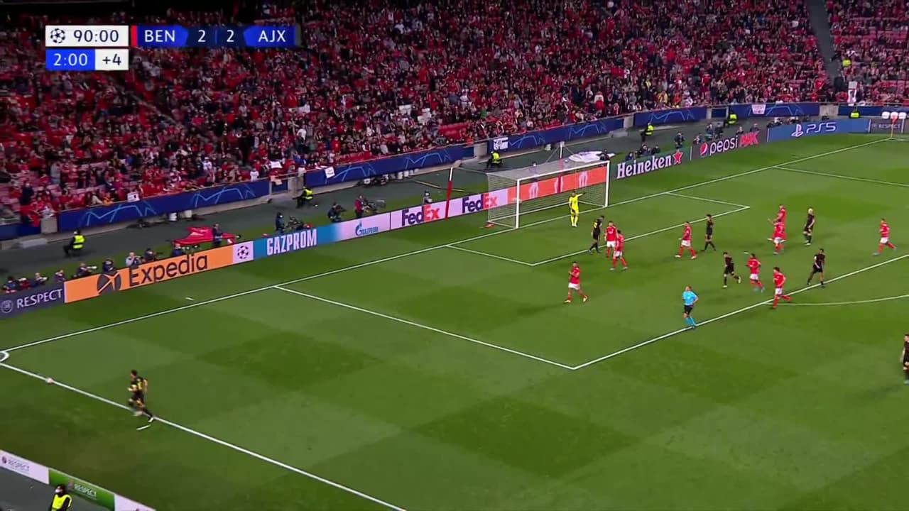 ¡TIRO ATAJADO! disparo por Antony.