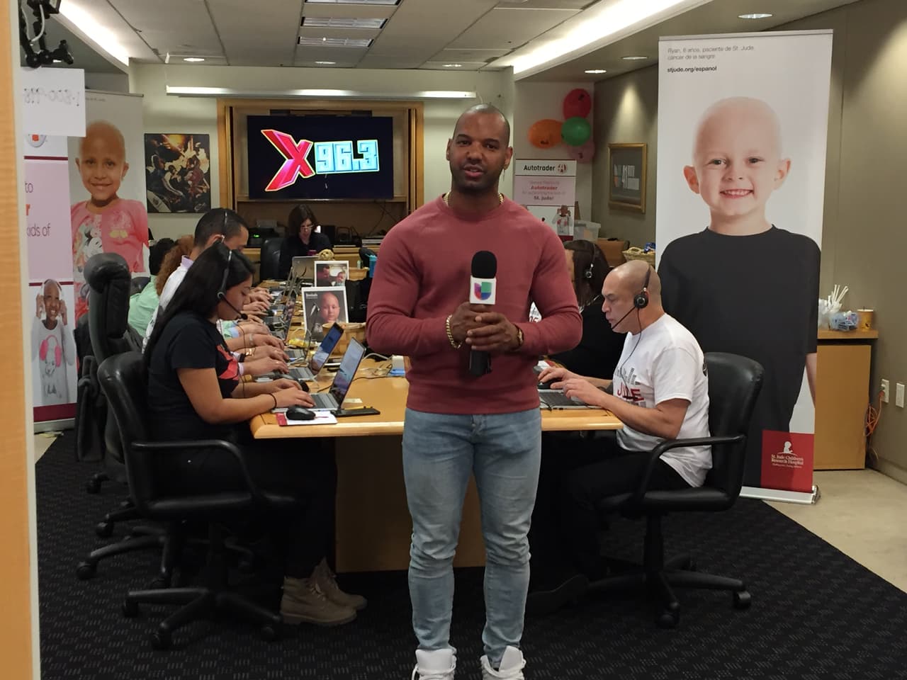 El costo operativo del hospital es de más de 2 millones diarios que logran reunir gracias a voluntarios como tú. 
<br>
<br>
<b>Aún puedes ayudar, <a href="www.stjude.org/radio/UVN">DONA AQUÍ</a></b>