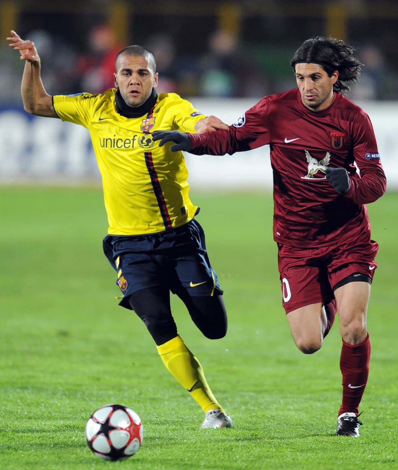 La playera vinotinto de Alejandro 'Chori' Domínguez con la que enfrentó a Messi con Rubín Kazan de Rusia en Champions League es una de las que guarda 'La Pulga'.