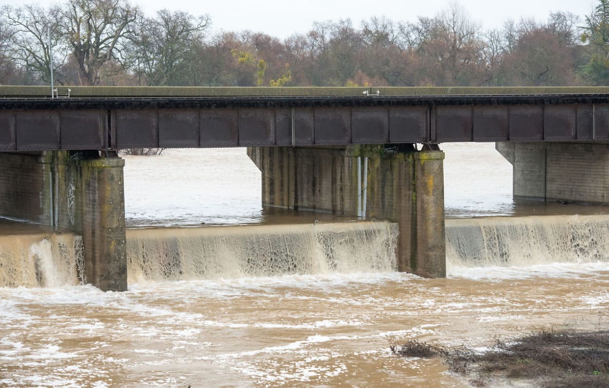 Autoridades estatales ordenaron la activación del Sacramento Weir, la represa que cruza el Yolo Bypass, el lunes 9 de enero.