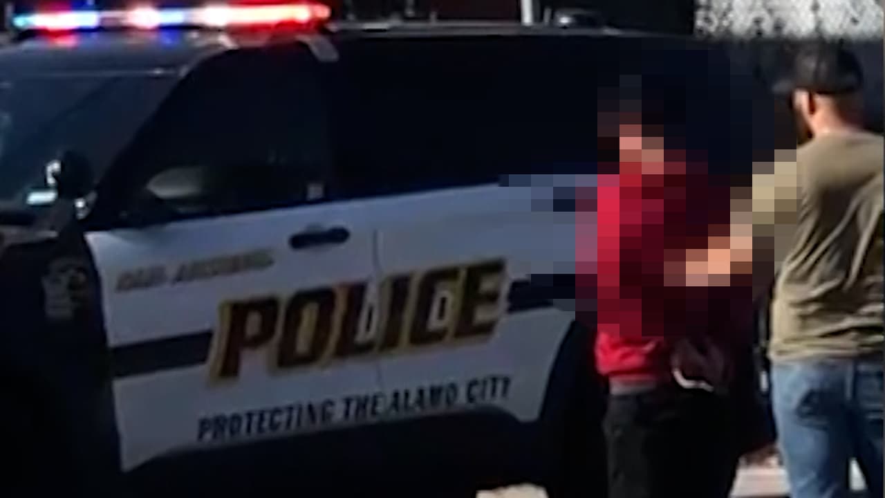 Adolescente causa persecución tras cometer 3 robos en San Antonio