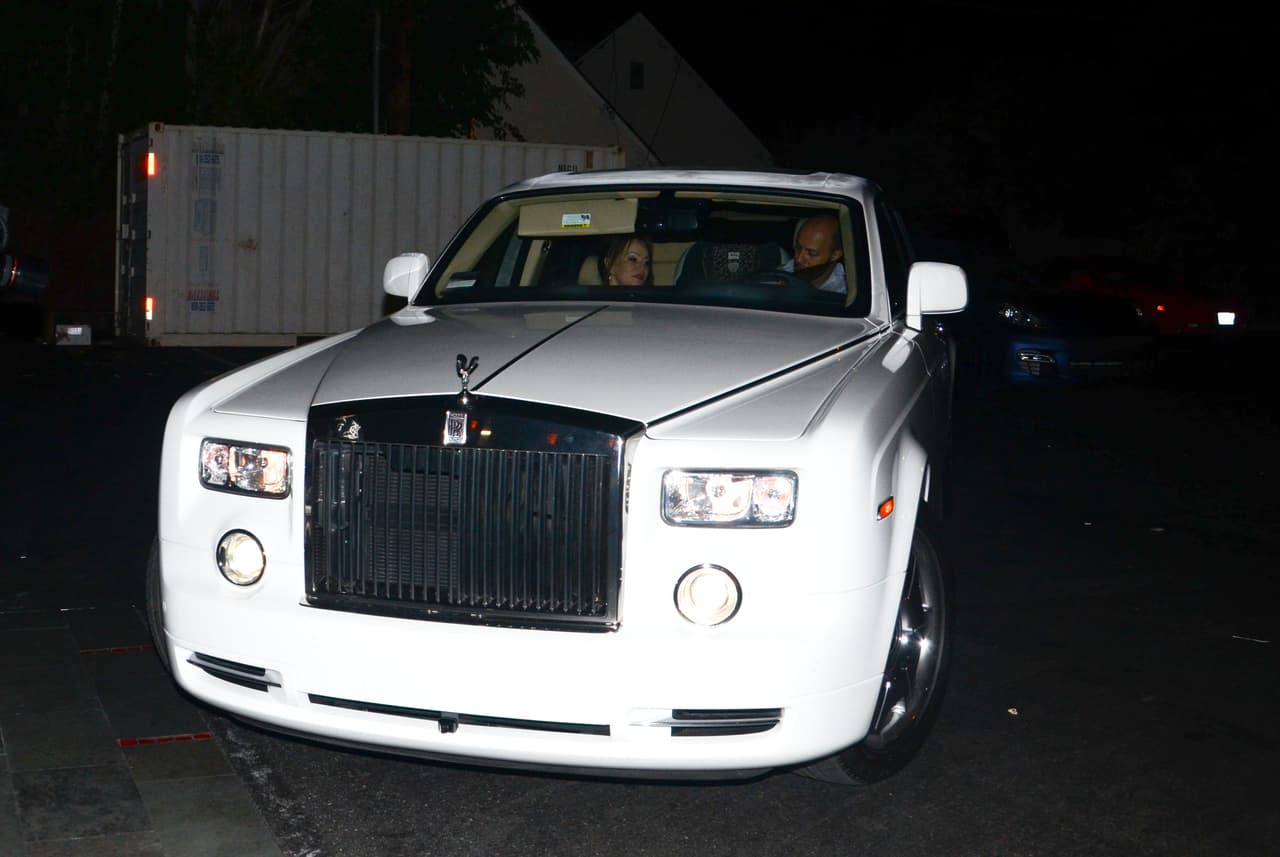 Propiedades, regalías, autos y negocios, todo pasó a manos de sus pequeños.