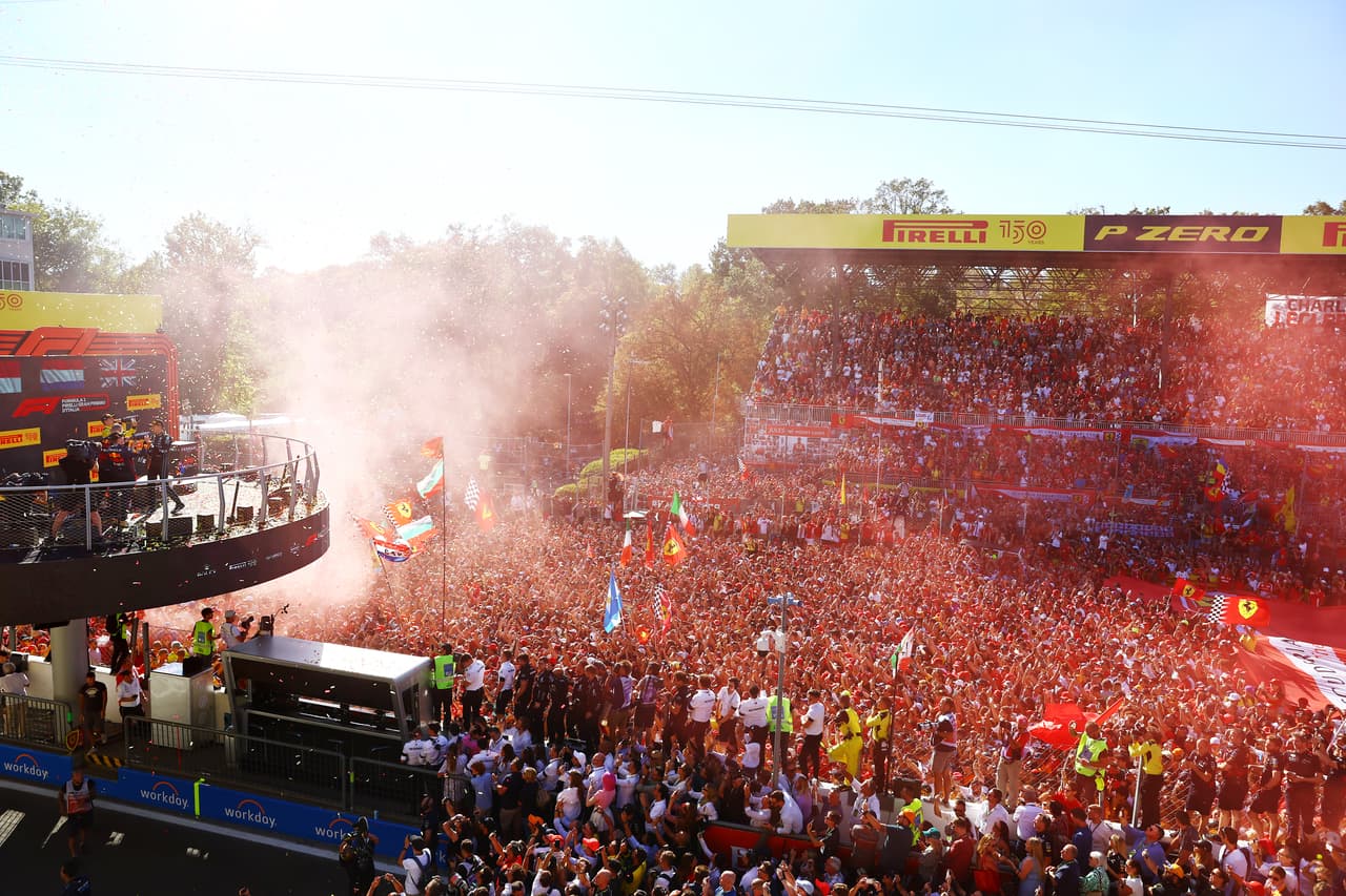 Verstappen ganó en el GP de Monza y el mexicano Sergio Pérez terminó en sexto lugar tras una estrategia que le ayudó a subir posiciones; la carrera finalizó con Safety Car tras abandono de Ricciardo.