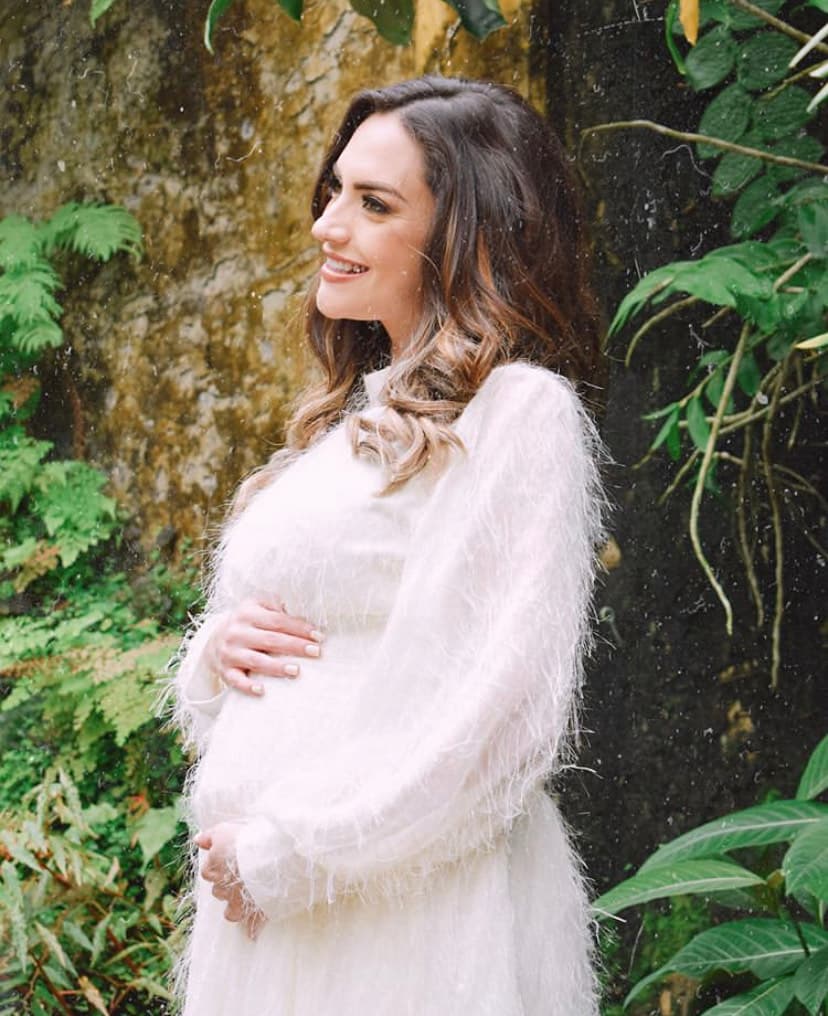 Michelle no dejaba de compartir el proceso de su embarazo en sus redes sociales, donde dijo estar "más feliz y agradecida que nunca". 
<b>Nuestra presentadora aseguró que su pequeña bebé la había hecho más consciente de la importancia de la paciencia, así como la esperanza, la empatía y el significado del más puro amor.</b> "Cuando te siento en mi vientre, me recuerda que un corazón, por más pequeño que sea, mientras siga latiendo, tiene una misión especial en esta vida", escribió Michelle.